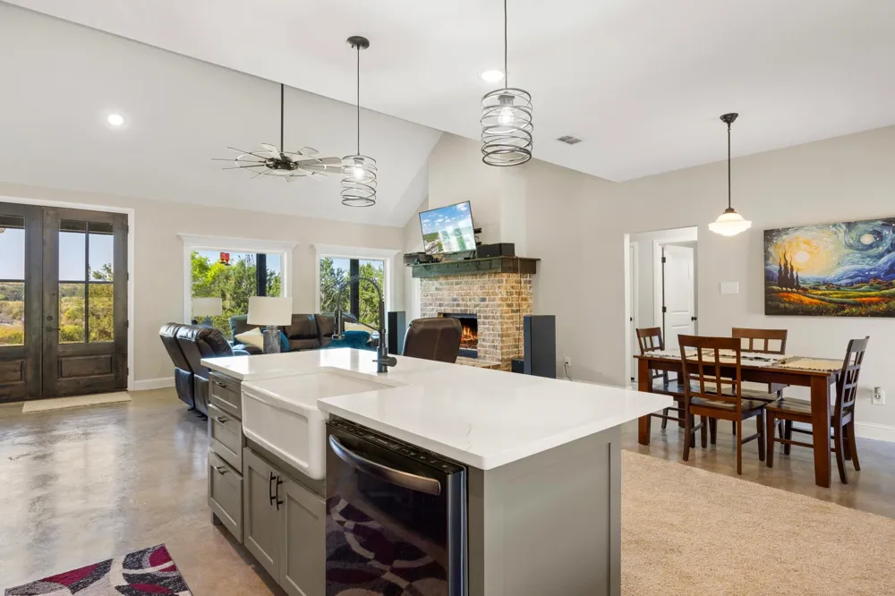 1445 Lakeside Drive Bluff Dale, TX 76433