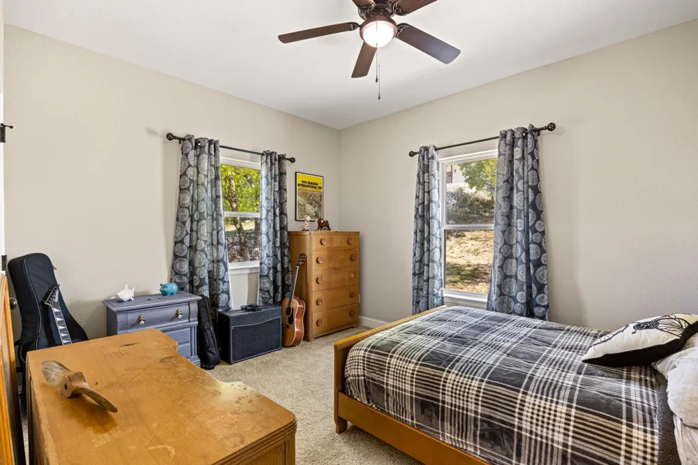 1445 Lakeside Drive Bluff Dale, TX 76433