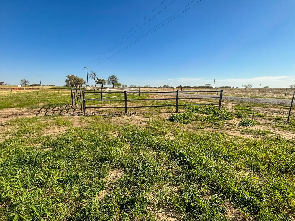 384 Cr-1475 Alvord, TX 76225