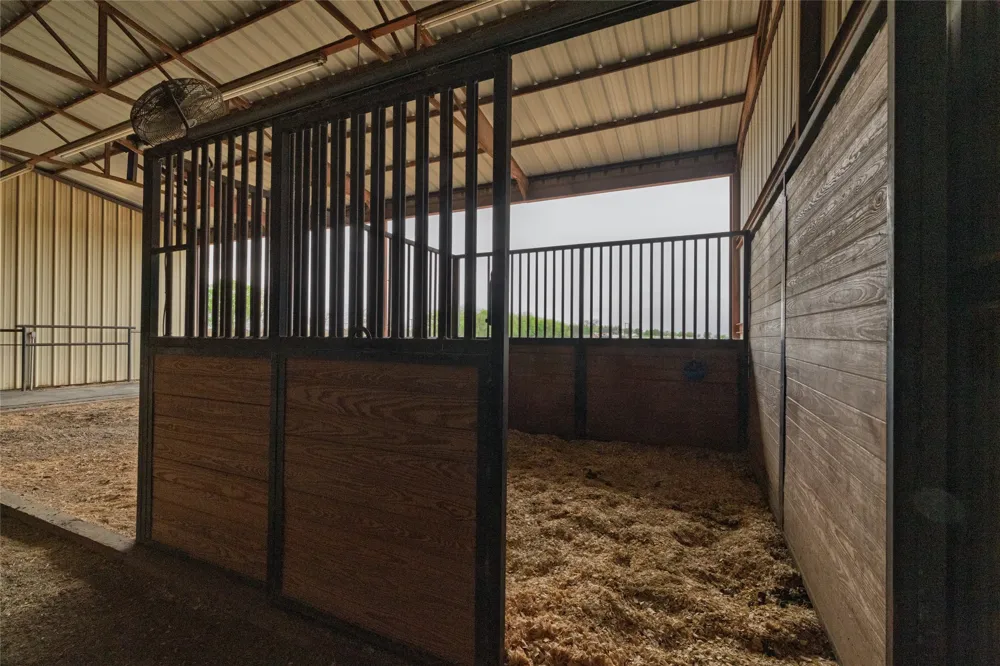 13435 Jackson Road Krum, TX 76249