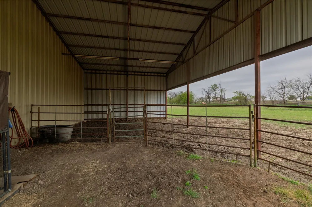 13435 Jackson Road Krum, TX 76249