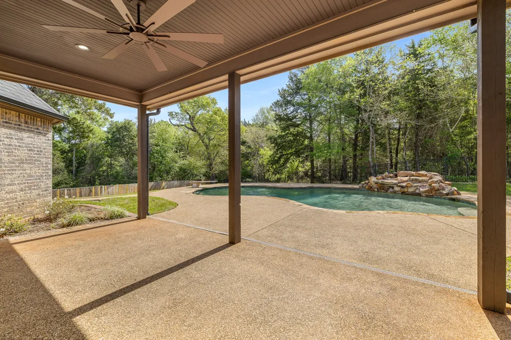 333 Hines Crossing Bullard, TX 75757