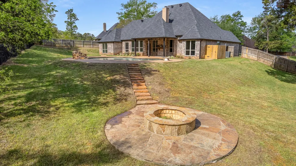 333 Hines Crossing Bullard, TX 75757
