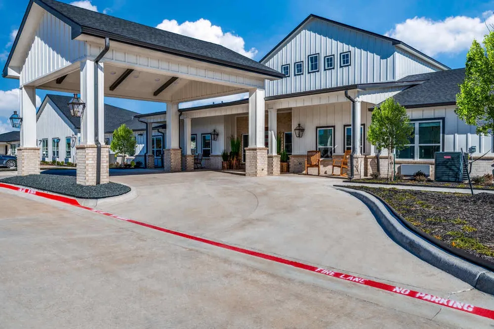 820 W McLeroy Boulevard #2009 Saginaw, TX 76179