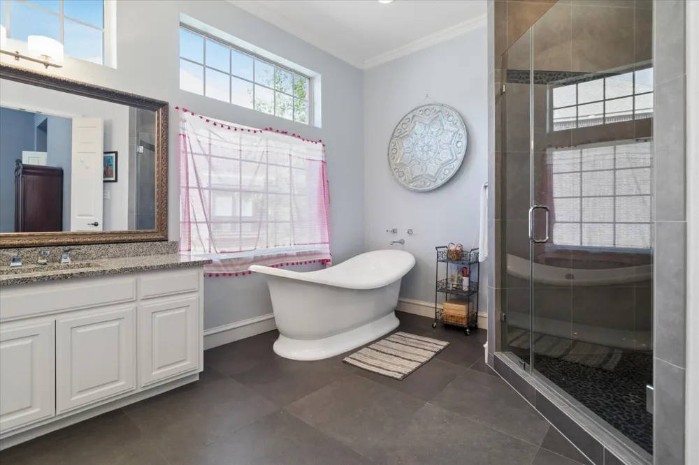 2013 Covey Glen Road McKinney, TX 75072