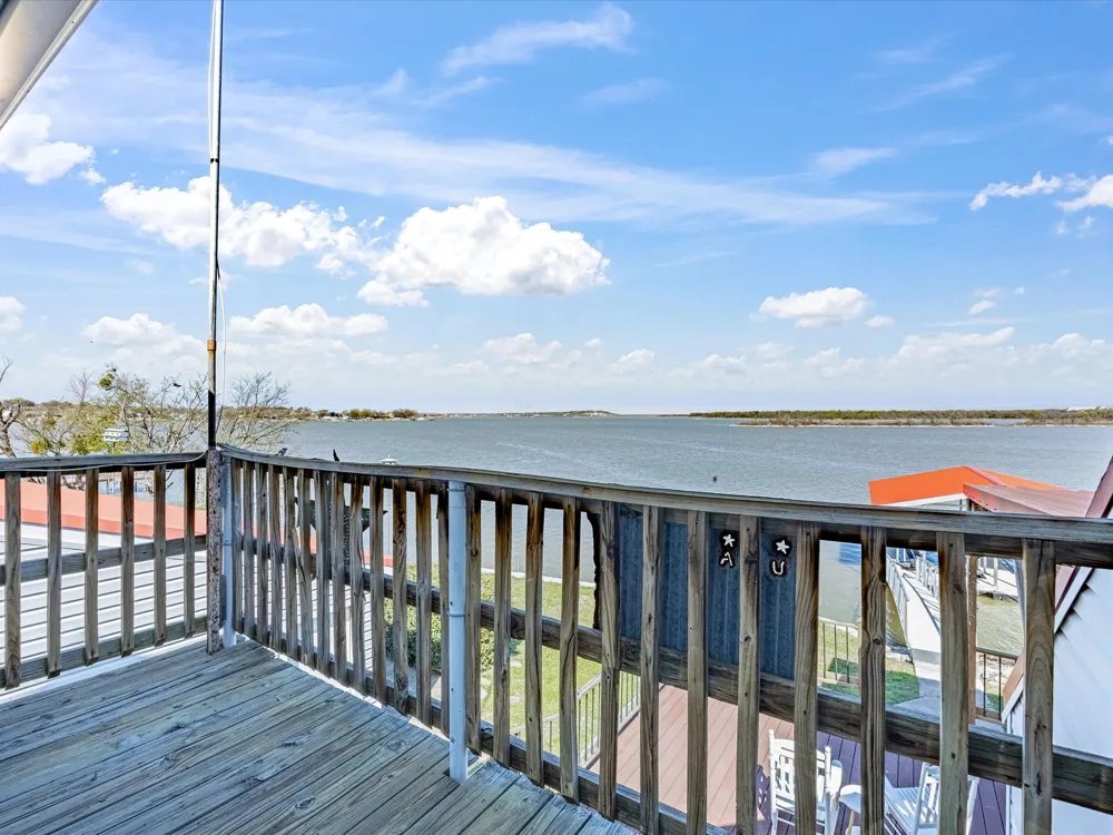 707 Marco Drive Runaway Bay, TX 76426