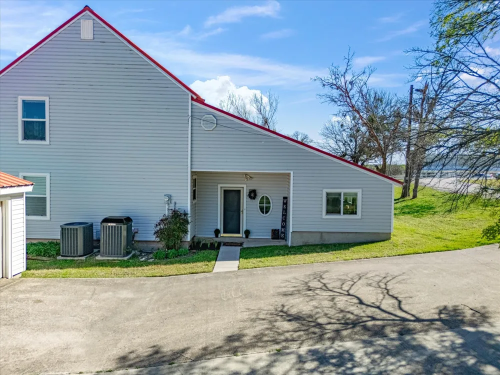 707 Marco Drive Runaway Bay, TX 76426