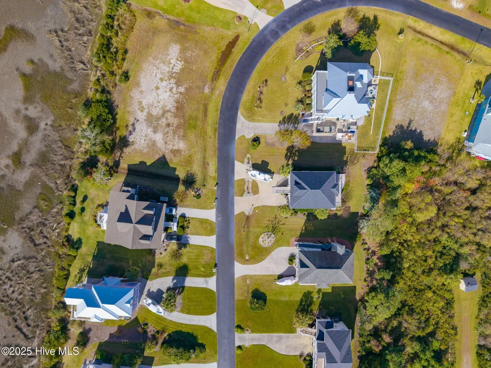 118 & 120 Pintail Lane Harkers Island, NC 28531