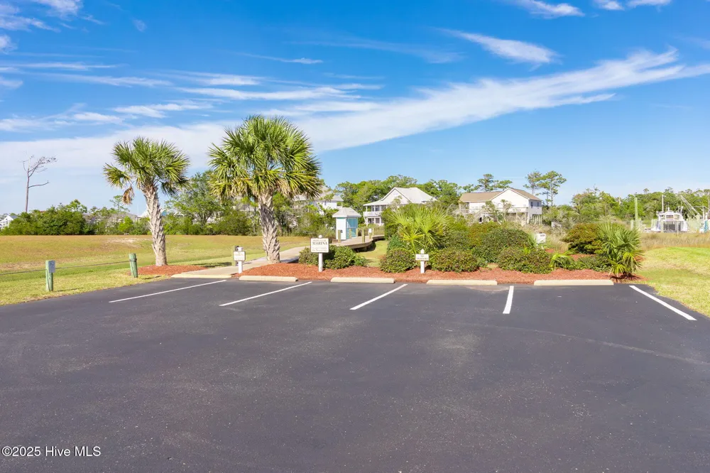 118 & 120 Pintail Lane Harkers Island, NC 28531
