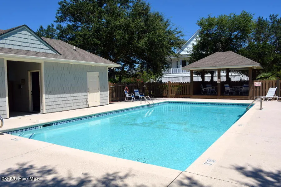 118 & 120 Pintail Lane Harkers Island, NC 28531