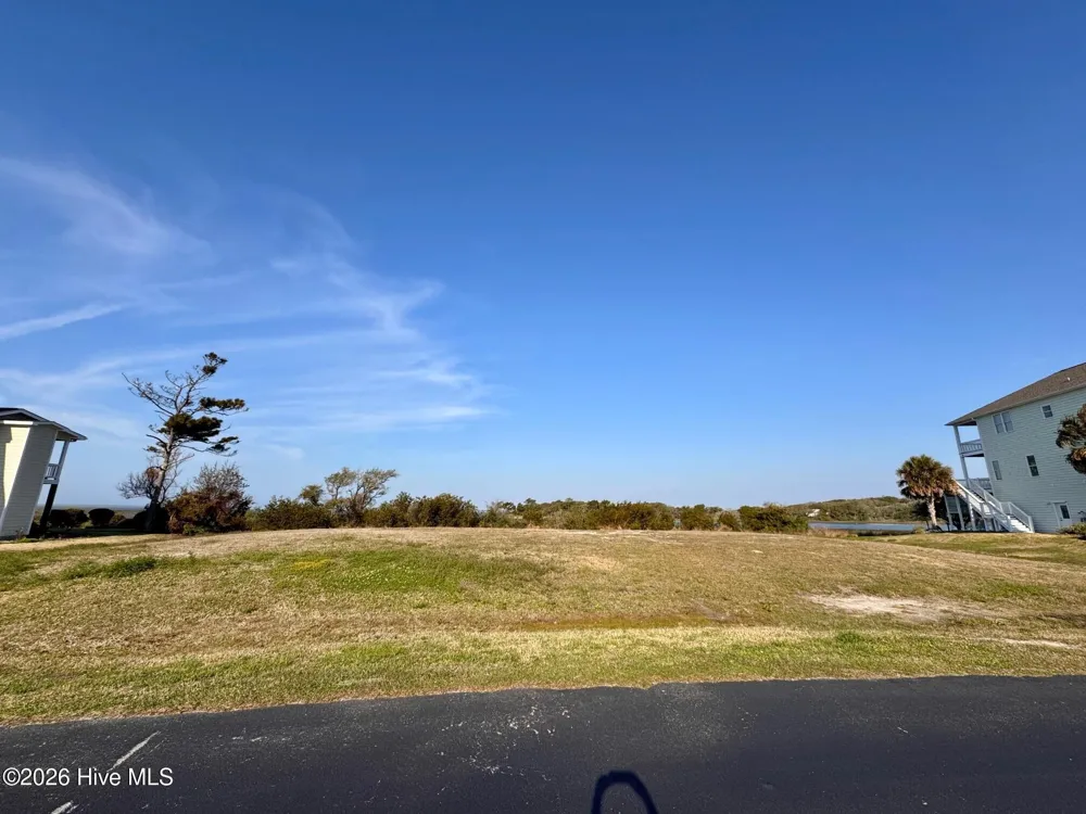 118 & 120 Pintail Lane Harkers Island, NC 28531