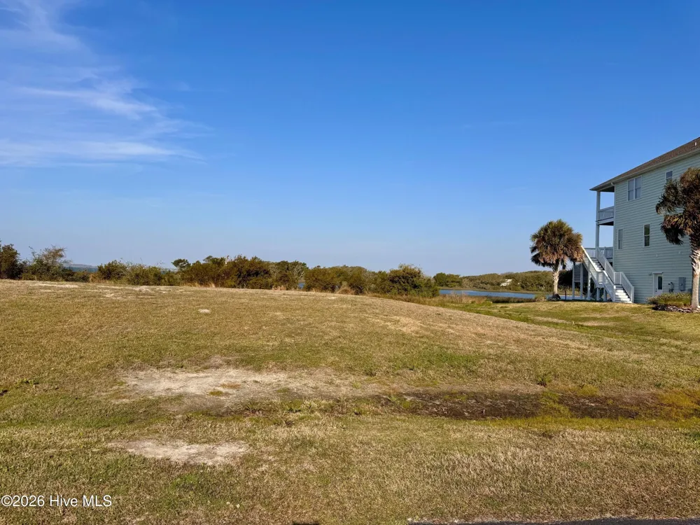 118 & 120 Pintail Lane Harkers Island, NC 28531