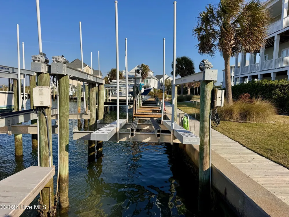 118 & 120 Pintail Lane Harkers Island, NC 28531