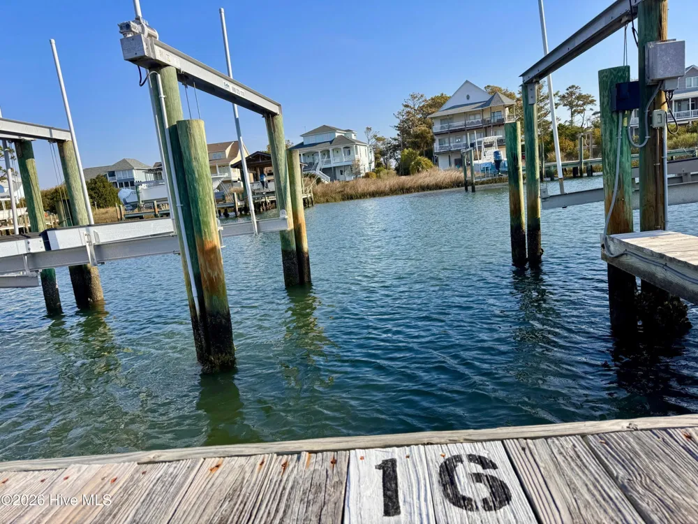 118 & 120 Pintail Lane Harkers Island, NC 28531