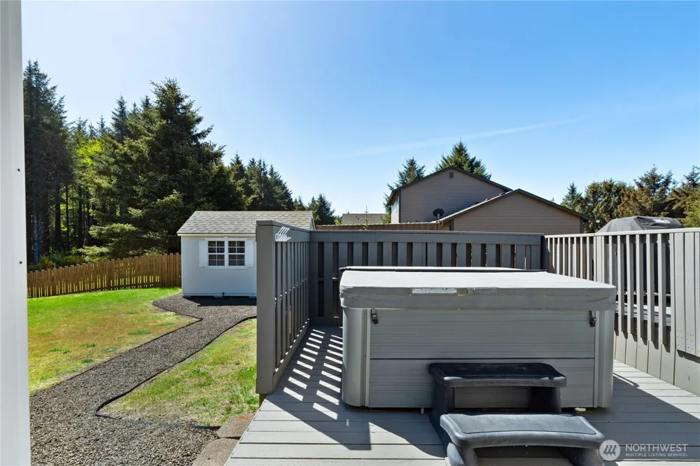 163 Ocean Boulevard Ocean City, WA 98569