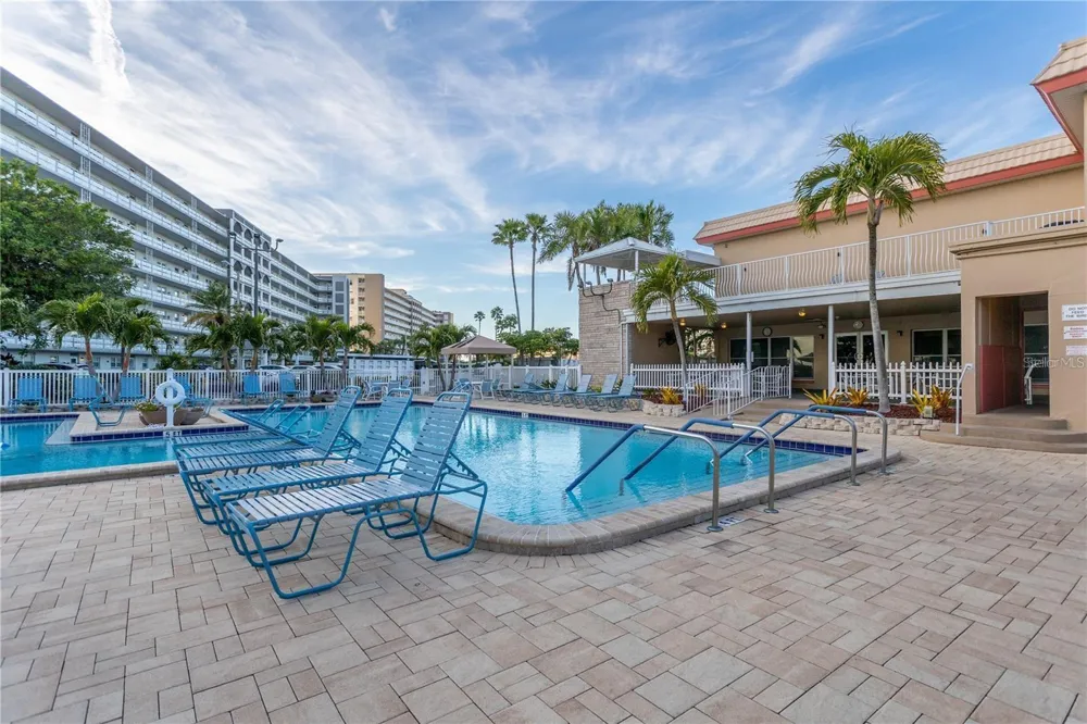 3128 59TH STREET S #303 Gulfport, FL 33707