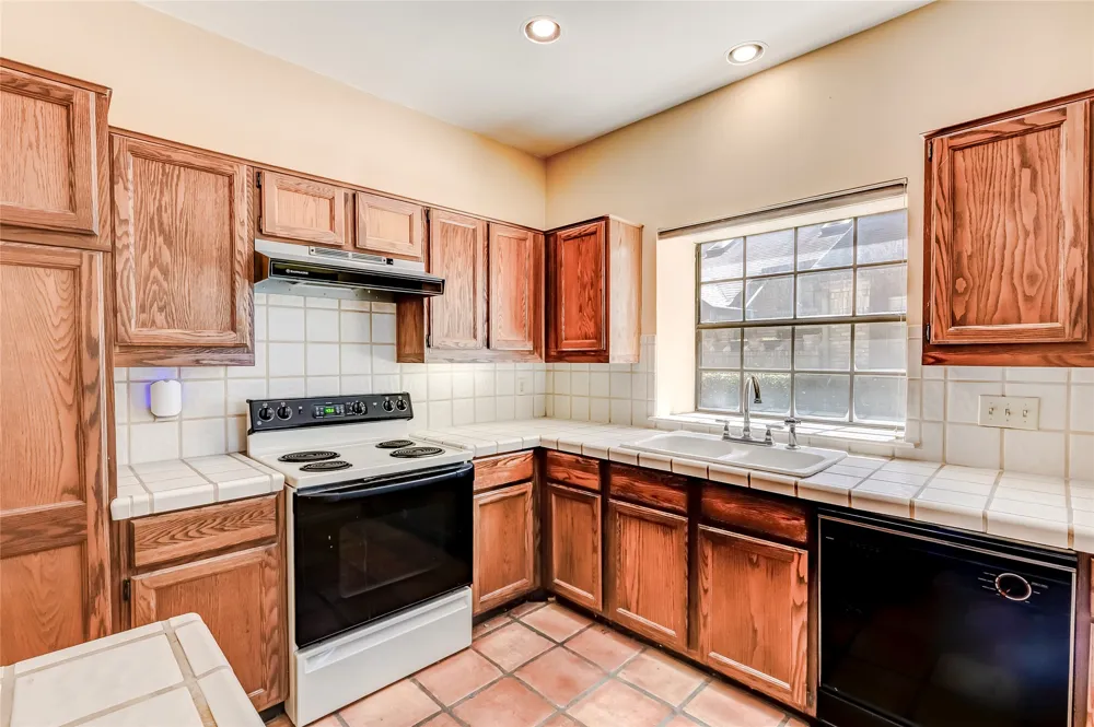 10819 Crown Colony Drive #19 Austin, TX 78747