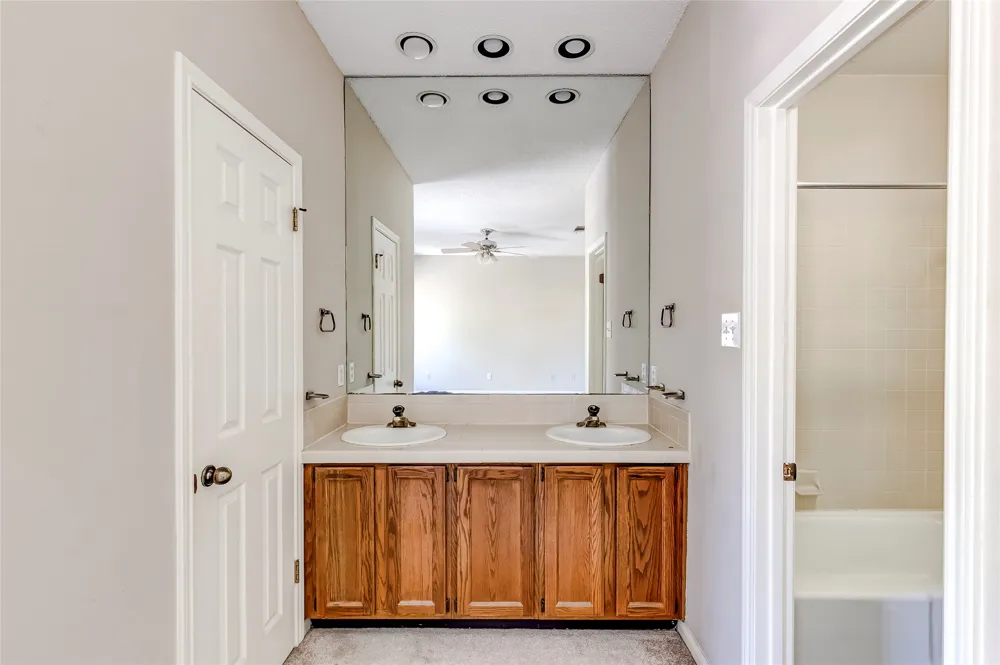 10819 Crown Colony Drive #19 Austin, TX 78747