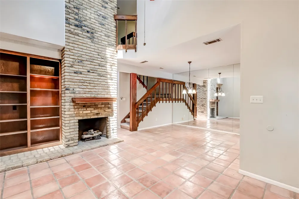 10819 Crown Colony Drive #19 Austin, TX 78747