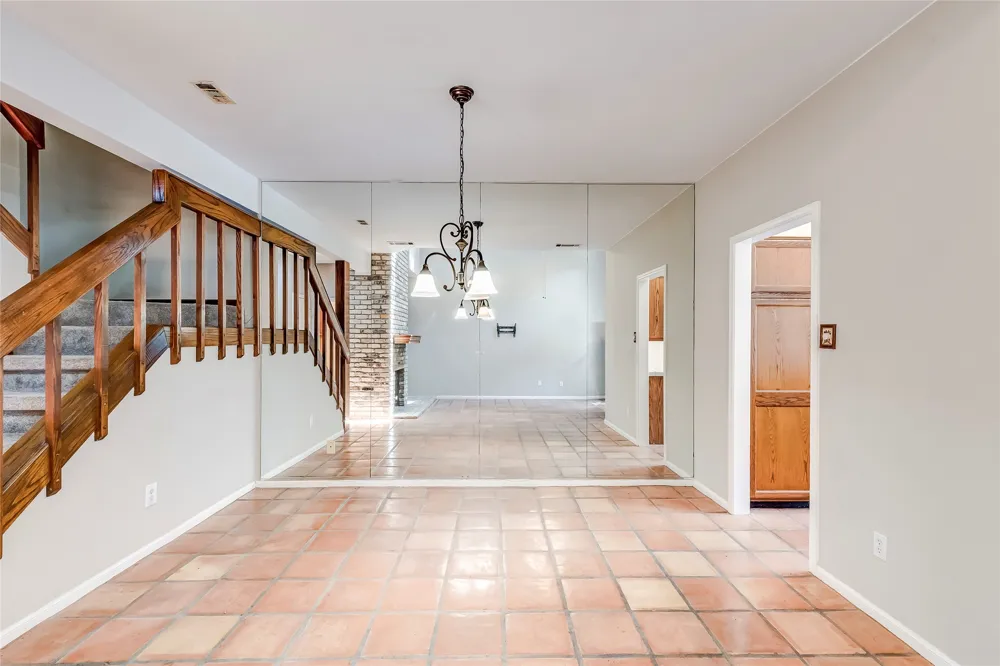10819 Crown Colony Drive #19 Austin, TX 78747