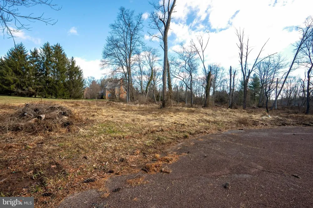 5 LANDFALL LANE Princeton, NJ 08540