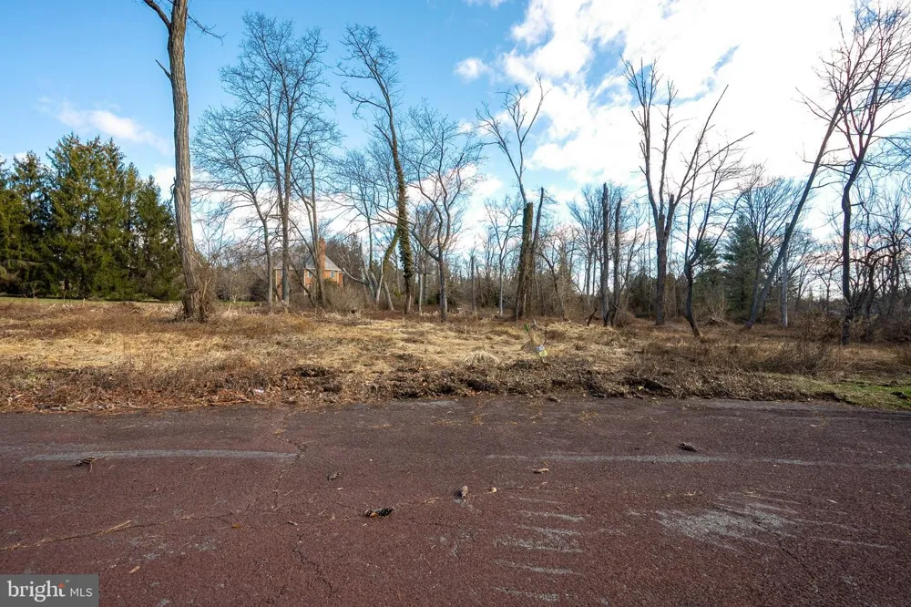 5 LANDFALL LANE Princeton, NJ 08540