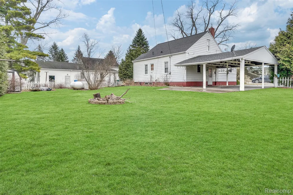 7972 3rd Street Delaware Township, MI 48434