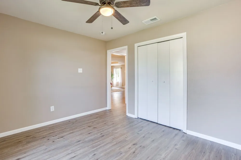 108 S Douglas Street Covington, TX 76636
