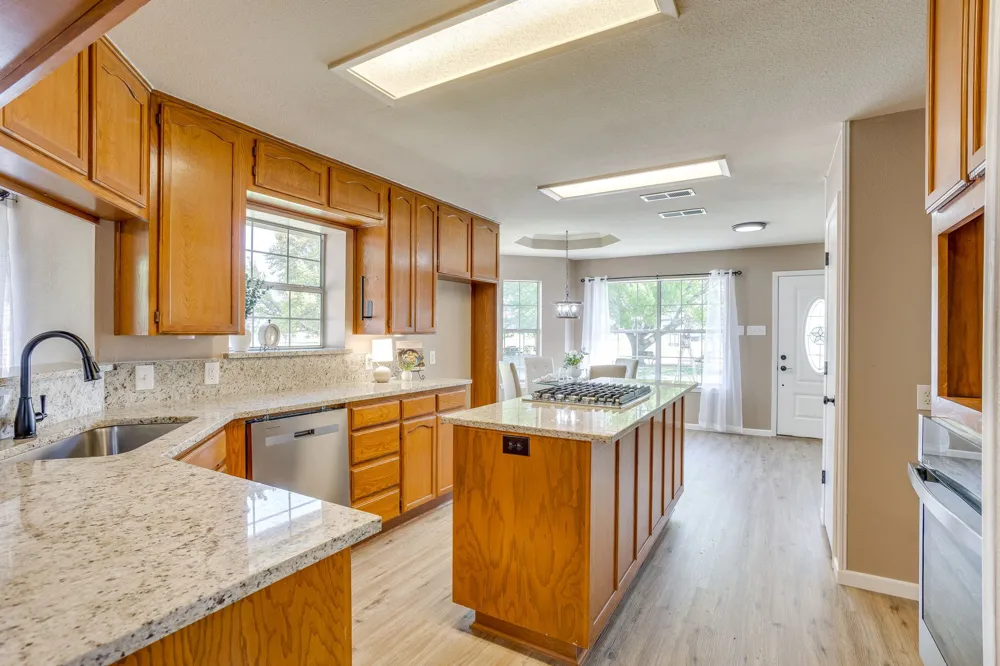 108 S Douglas Street Covington, TX 76636