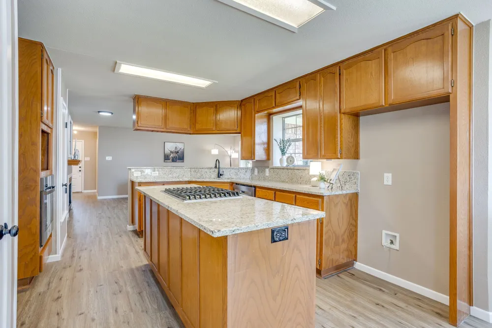 108 S Douglas Street Covington, TX 76636