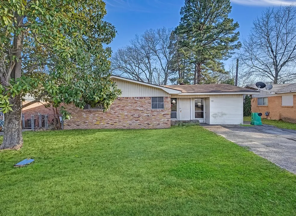 504 Redwater Road Wake Village, TX 75501