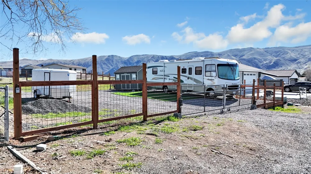 507 SW Autumn Loop Mattawa, WA 99349