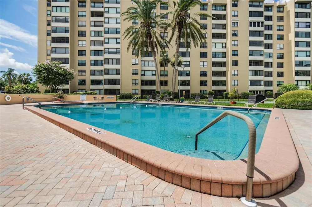 2621 COVE CAY DRIVE #606 Clearwater, FL 33760