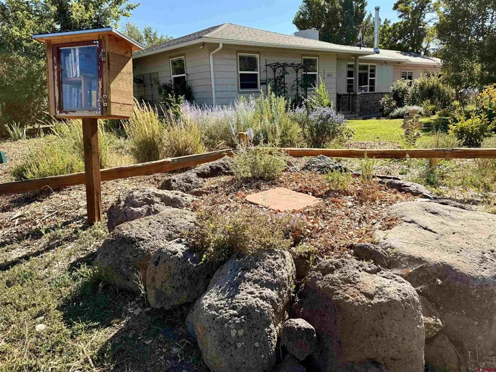 1515 2nd Street Paonia, CO 81428