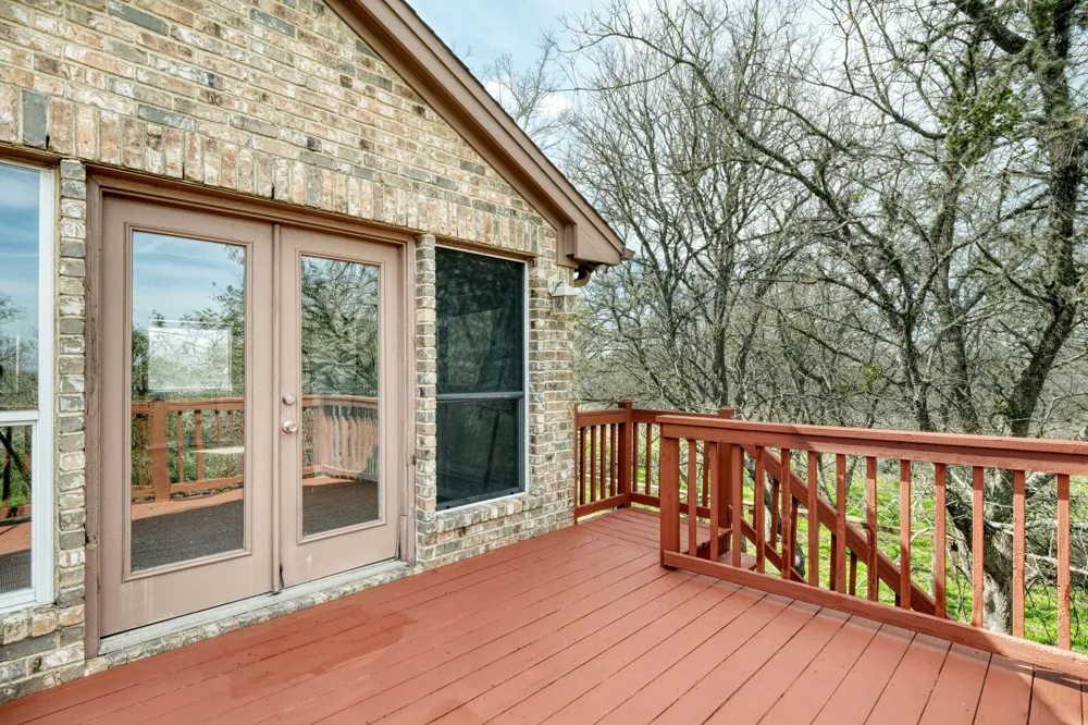 430 Indian Hills Trl Kyle, TX 78640