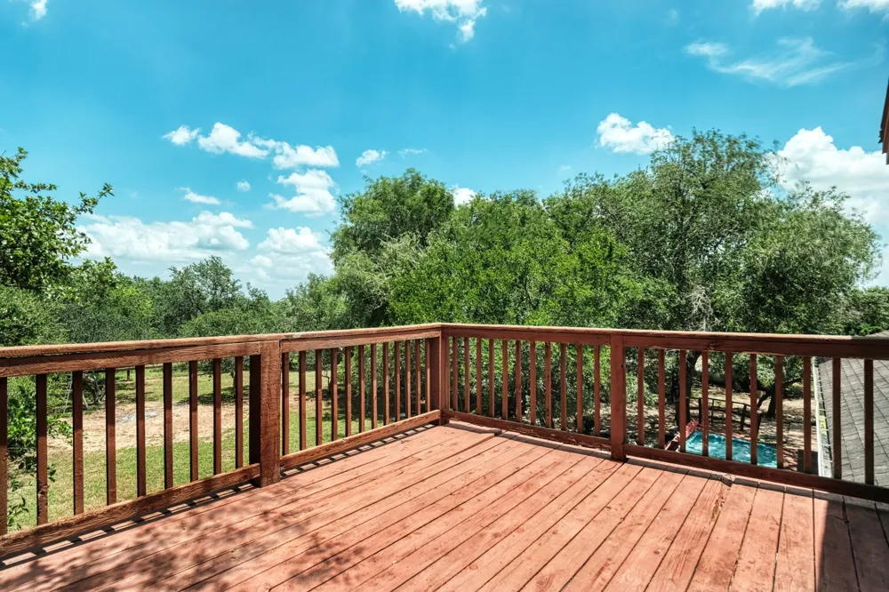 430 Indian Hills Trl Kyle, TX 78640