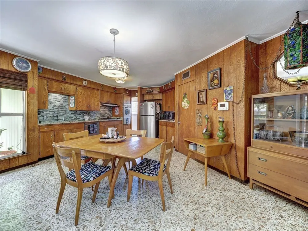 202 Sunset Ingleside on the Bay, TX 78362