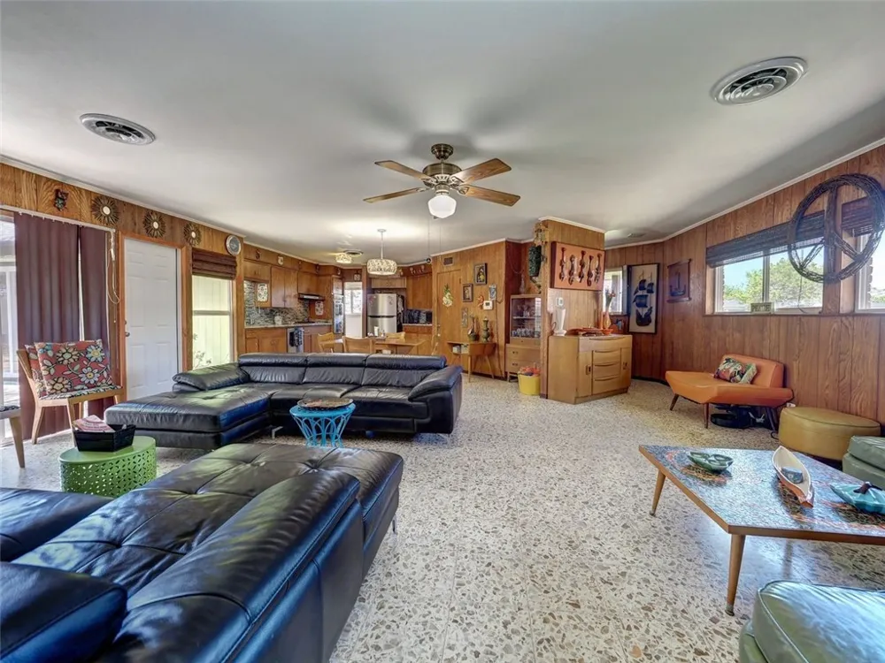 202 Sunset Ingleside on the Bay, TX 78362