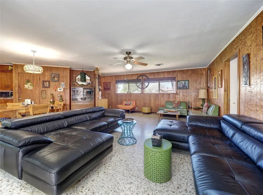202 Sunset Ingleside on the Bay, TX 78362