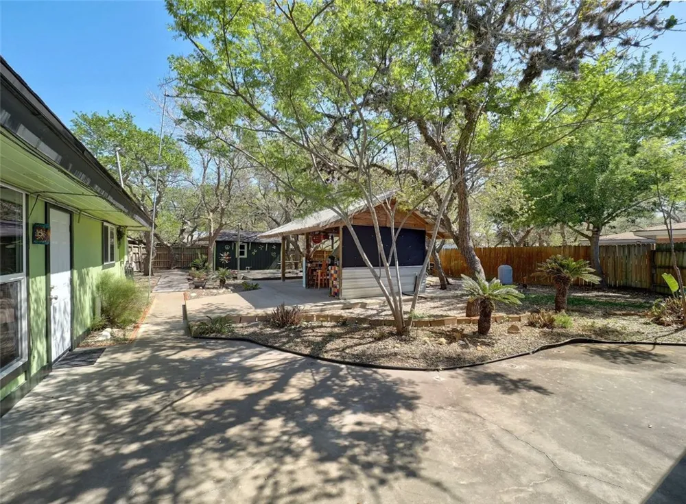202 Sunset Ingleside on the Bay, TX 78362