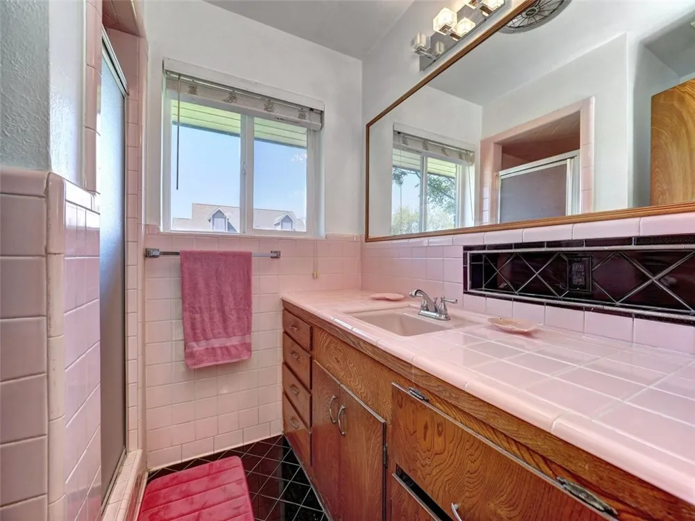 202 Sunset Ingleside on the Bay, TX 78362