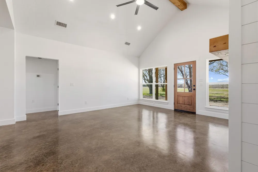 14419 FM 1396 E Windom, TX 75492