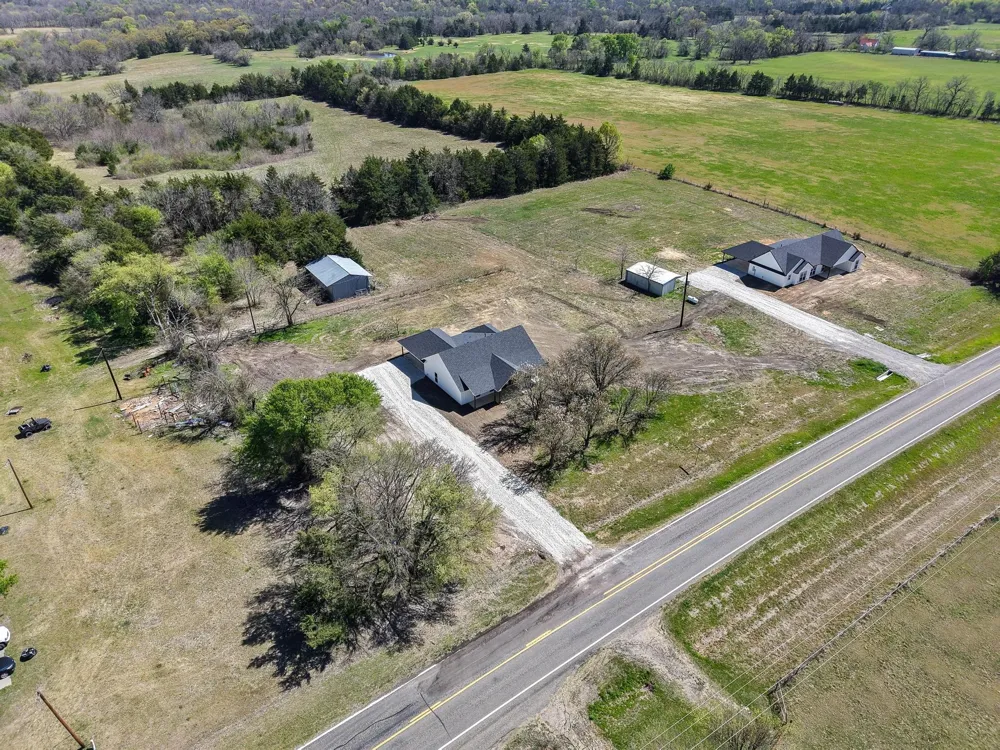 14419 FM 1396 E Windom, TX 75492