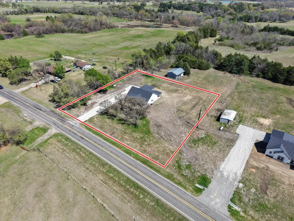 14419 FM 1396 E Windom, TX 75492