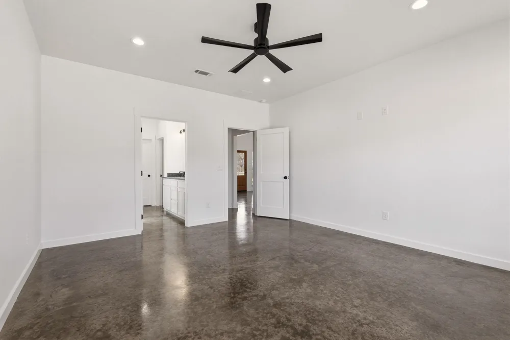 14419 FM 1396 E Windom, TX 75492