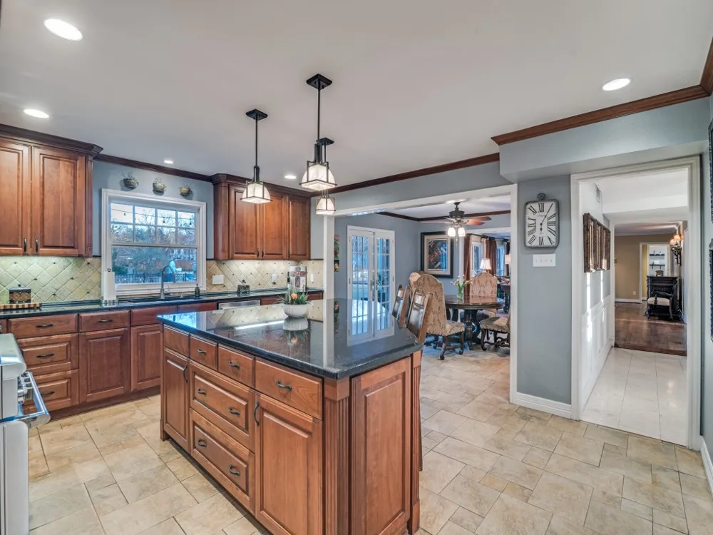 343 E Tripp Road Sunnyvale, TX 75182