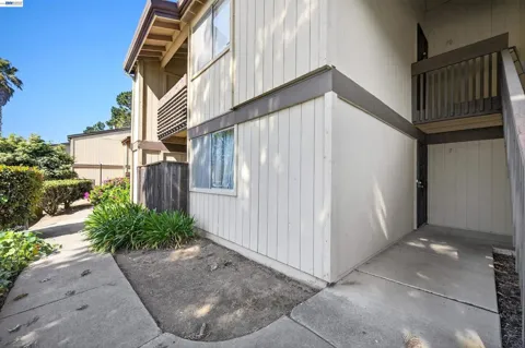 355 Parkview Terrace #B9