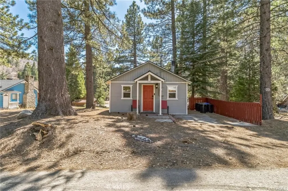 33401 Bluebird Drive Green Valley Lake, CA 92341