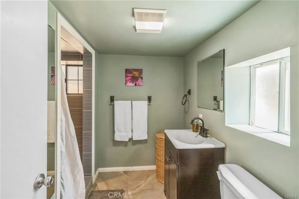 33401 Bluebird Drive Green Valley Lake, CA 92341