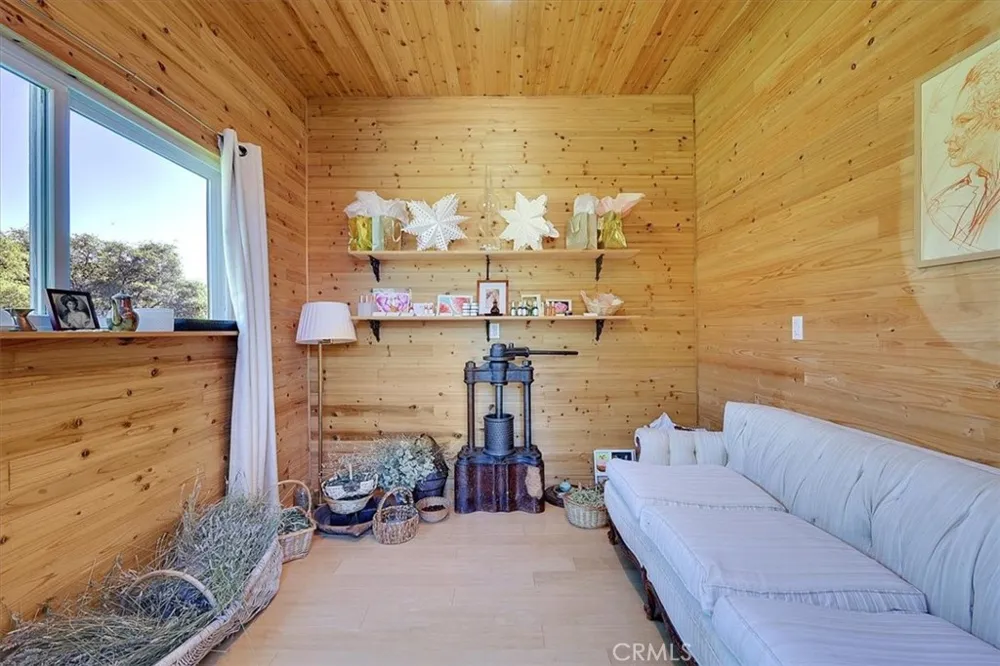 9735 Stackhouse Lane Oregon House, CA 95962